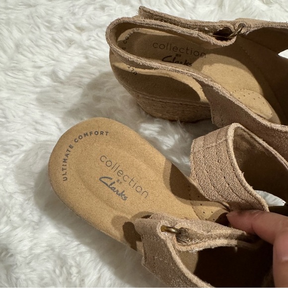 Clarks Women’s Giselle Cove Wedge Sandal in Tan Size 7.5 - Picture 3 of 11